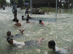 Demak - After Flood Disaster (6)_resize